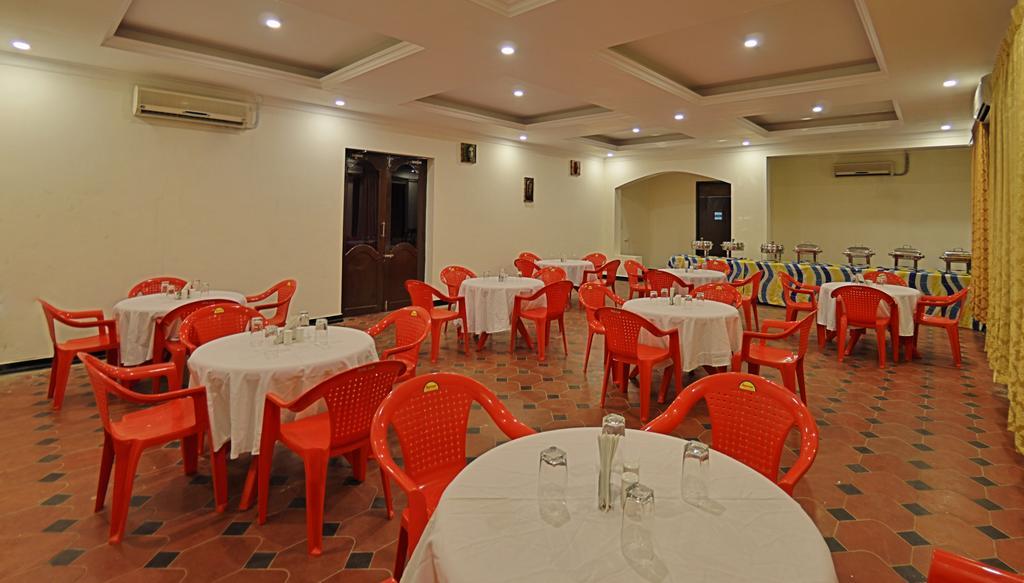 Royal Club Hotel Csennai Kültér fotó